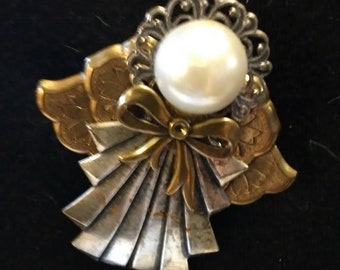 Angel Pin vintage