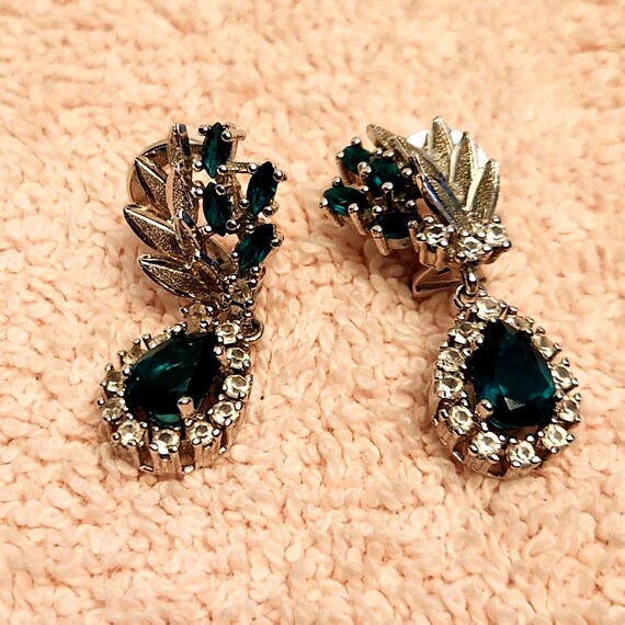 Sterling Silver Teardrop Clip On Earrings: Lab Em… - image 1