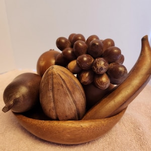 Monkey pod 7 piece fruit bowl made in Phillipines