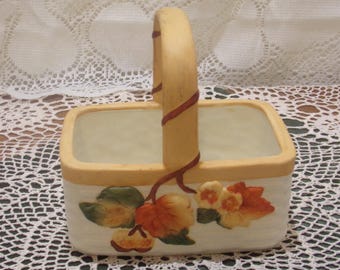 Planter ceramic:  Teleflora 1960's Fall Floral Arrangement piece