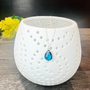 Natural London Blue Quartz Necklace, Dainty Necklace, Blue Quartz pendant, Gemstone Necklace, Blue Quartz Necklace