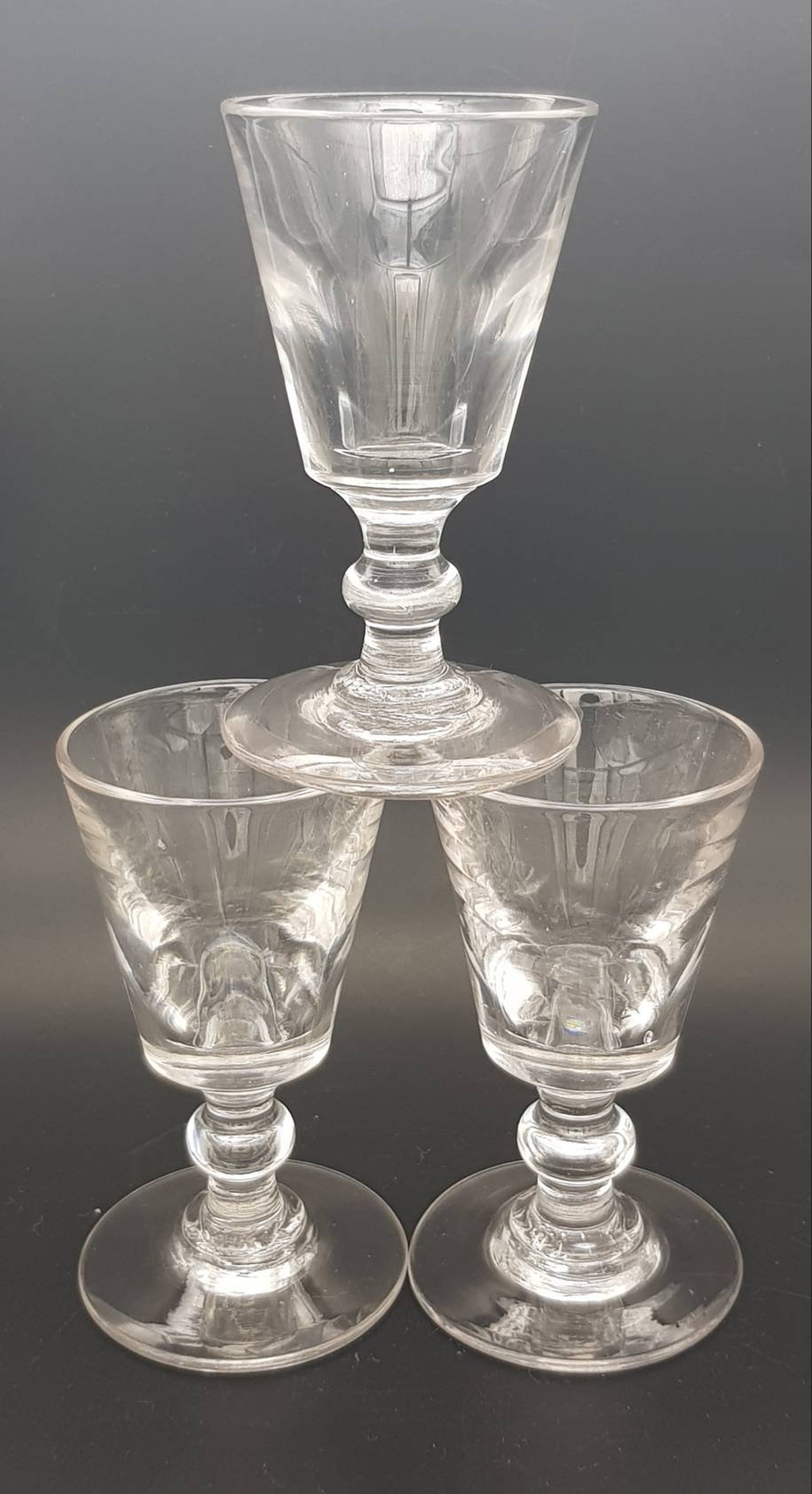 bowl wine glasses