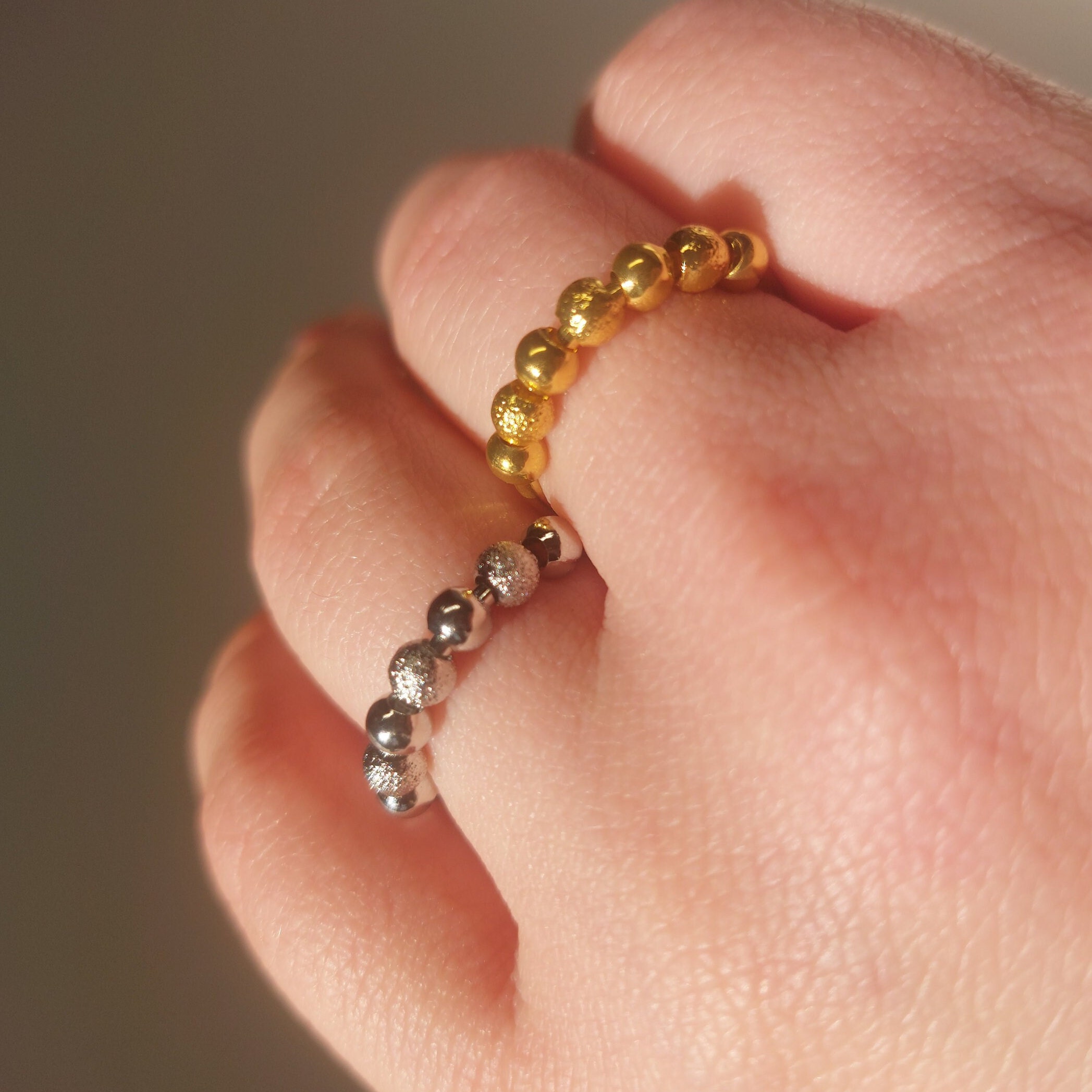 Anti Stress Ring mit beweglichen Perlen zum drehen bei Etsy.de
