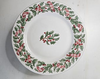Mervyn's Holiday Ribbon Christmas Salad/ Dessert Plates, 7 1/8"