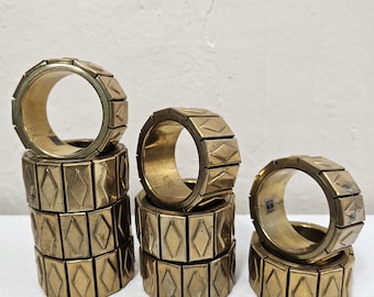 VTG Vintage Brass Napkin Rings Set Of 9 MCM
