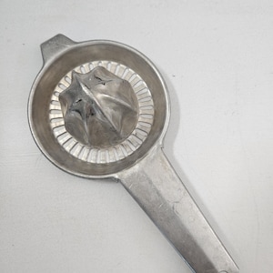 Vintage Mid Century Foley Aluminum Citrus Juicer/Reamer/Strainer Excellent Condition 1950&#39;s