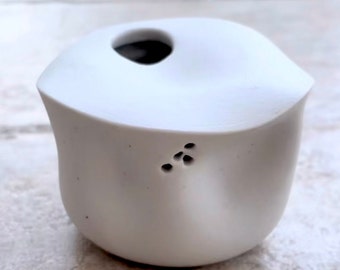 saltshaker stoneware porcelain