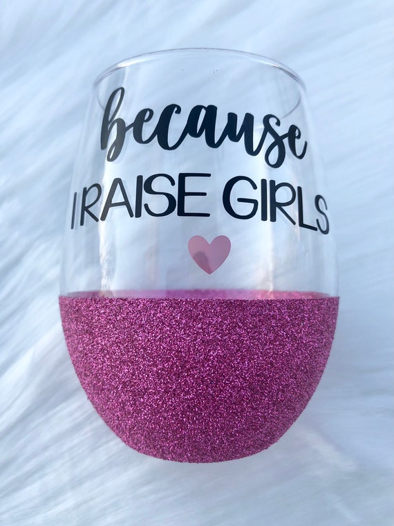 How to Glitter a Stemless Wine Glass - My Glittery Heart