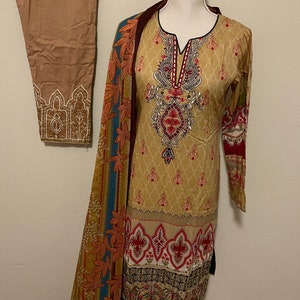 Anaya embroidered lawn suit chiffon duppta