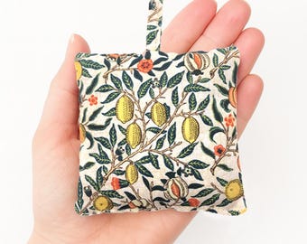 Lavender Bag – William Morris Pomegranate-Meridien, Drawer and Wardrobe Freshener, Relaxation and Thank You Gift, Handmade UK