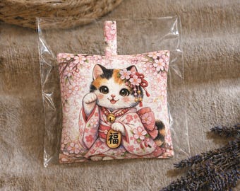 Lucky Cat Lavender Sachet – Maneki Neko Gift, Japanese Lucky Cat, Drawer and Wardrobe Freshener, Relaxation and Thank You Gift, Handmade UK