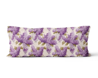 Coussin lombaire XL « Bouquet de lilas » aquarelle -Coussin lombaire rectangle XL par ReddAndGoud,-Fabriqué sur commande-, taille : 14 x 36 po/35 x 91 cm