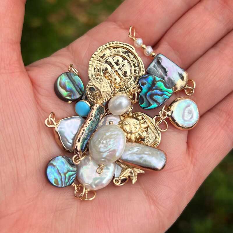 charms nike