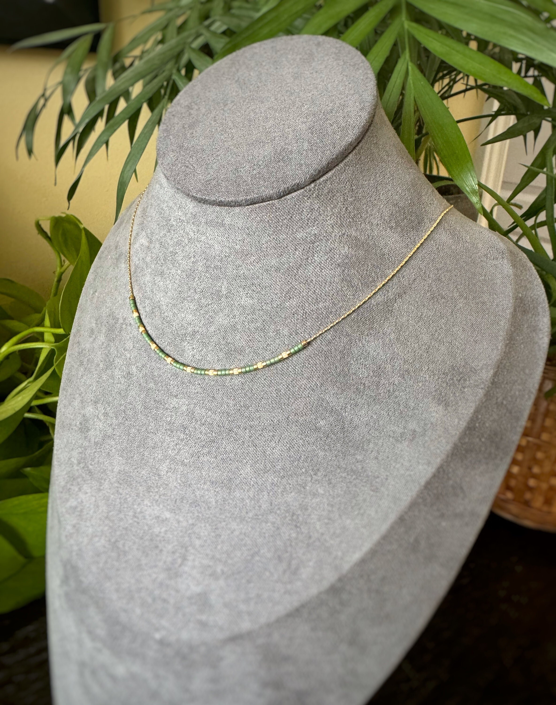 Collier Chaîne Plaqué Or 18 Carats – Avec Perles De Miyuki Roses, Neuf Avec étiquettes