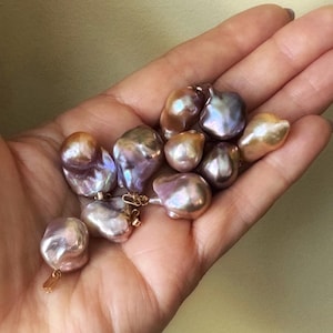 Baroque Pearl Pendant, 14K Gold Filled, Fireball Pearl, Freshwater Pearl, Natural Baroque Pearl, Valentine Gift, Mother Gift, Gift for Her