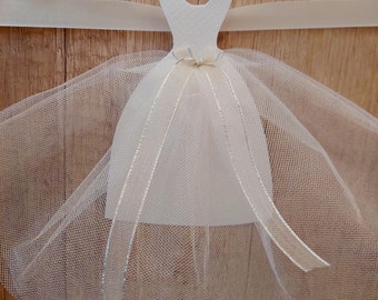 Wedding Dress Banner: Ivory Bridal Shower Garland