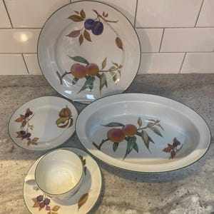 Royal Worcester Evesham Set - Etsy