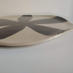One Beige Stoneware Dinner Plate in an Abstract Floral Design, Neutral Color Serving Plate, Handcrafted Dish, Unique Black and Beige Platter image 4