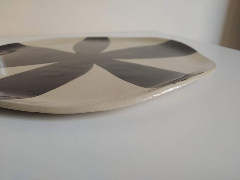 One Beige Stoneware Dinner Plate in an Abstract Floral Design, Neutral Color Serving Plate, Handcrafted Dish, Unique Black and Beige Platter image 4
