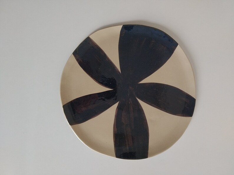 One Beige Stoneware Dinner Plate in an Abstract Floral Design, Neutral Color Serving Plate, Handcrafted Dish, Unique Black and Beige Platter image 2