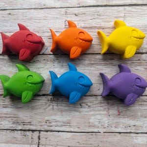 Shark Crayon Party Favors, Ocean Party Favor, Kids Gifts, Stocking Stuffers, Easter Basket Gift, Kids Present, Preschool, Elementary
