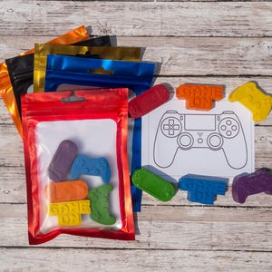 Video Gamer Crayola Crayon Set: Kids Party Favors