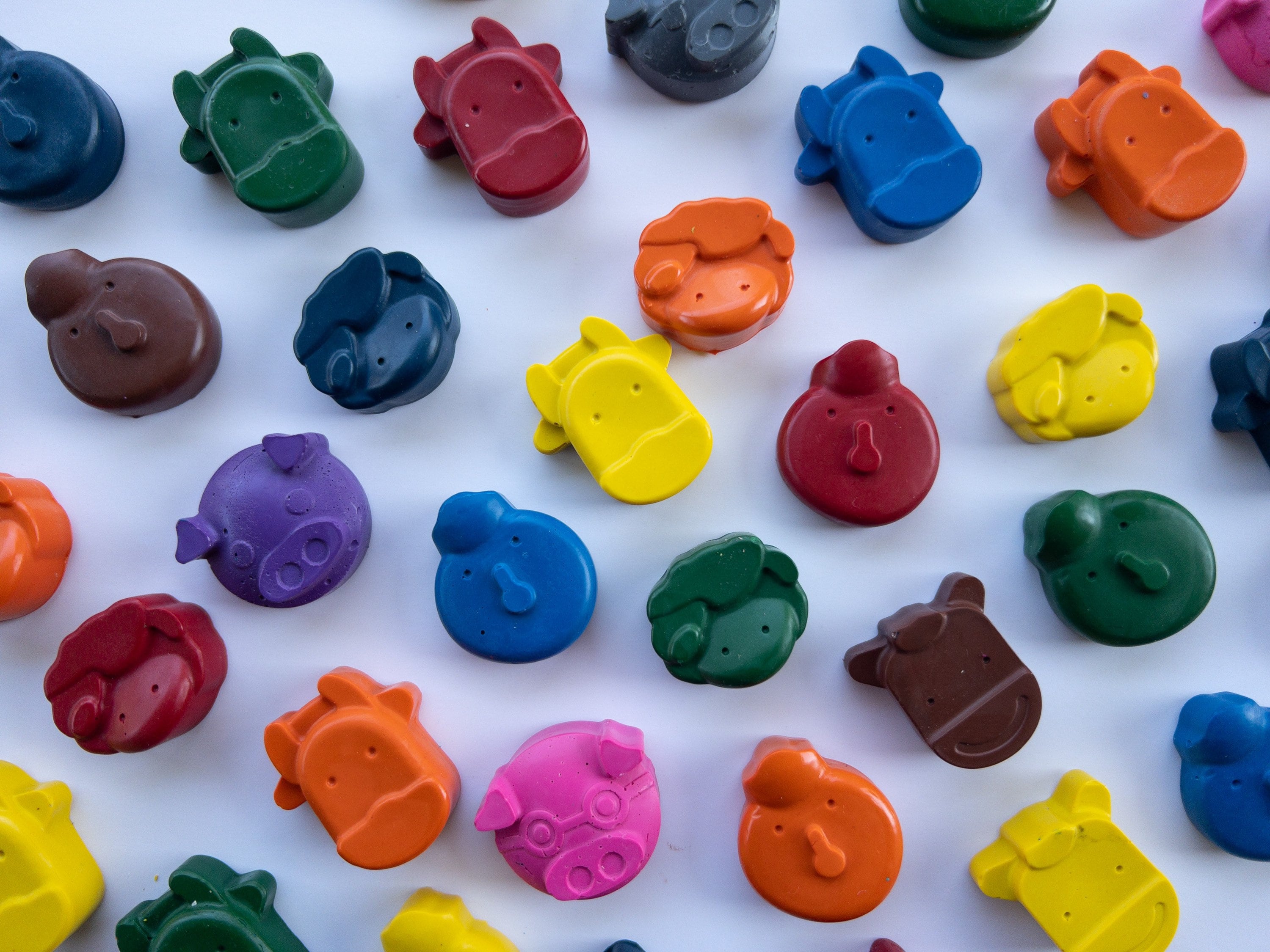Mini PIG CRAYONS set of 7, Desk Pet/buddy for Class, Cute Gift for