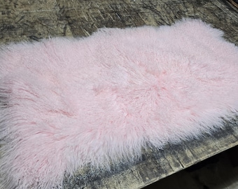 Handmade Mongolian Fur Blanket: Pink Sheepskin Throw