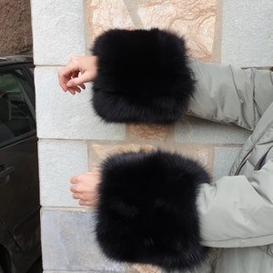 Fur cuffs,black cuffs,fox fur, fur cuffs