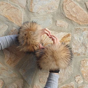 Fur cuffs,fin raccoon fur cuffs,real fur