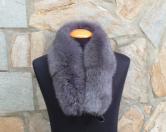 Ręcznie robiony szalik z kołnierzem z futra lisa – wyprodukowano w Grecji