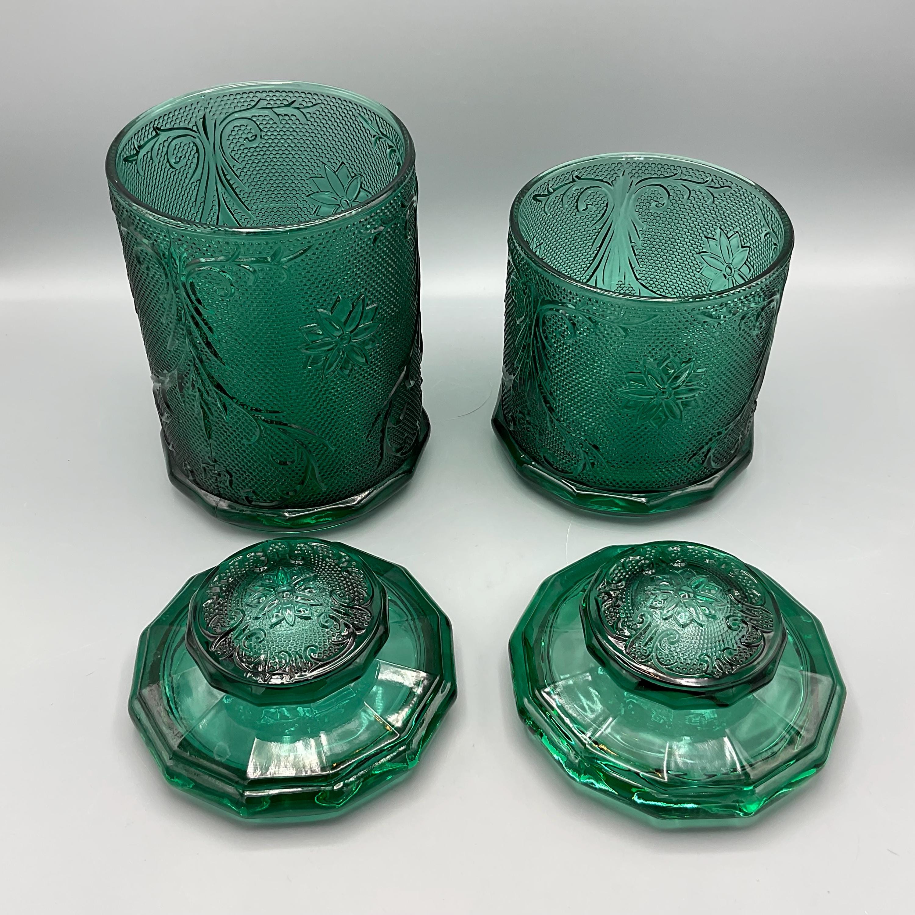 Tiara Sandwich Spruce Green Canisters—set of 2 - Etsy