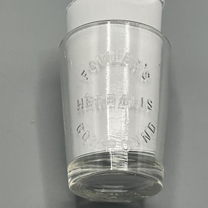 Fowler&#39;s Herbalis Compound Glass Dosing Cup