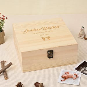 Baby Erinnerungsbox, Holzkiste mit Gravur, Personalisierte Baby Erinnerungsbox, Benutzerdefinierte Neugeborenen Baby Geschenk für Jungen Mädchen, Taufgeschenk, Geburtstagsgeschenk