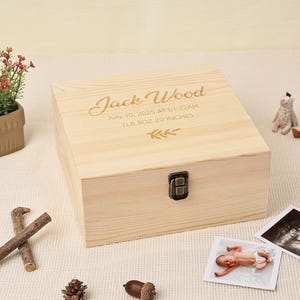 Baby Erinnerungsbox, Erinnerungsbox Baby, Holzbox mit Gravur, Erinnerungsbox für Neugeborene, Geschenk zur Taufe, Geburtstagsgeschenk