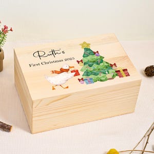 Caja de recuerdos navideña personalizada para recién nacidos de 2025: el primer regalo de Navidad para el bebé, caja de recuerdos de madera con nombre, cápsula del tiempo personalizada para el bebé.