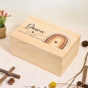 Niedliches Regenbogen-Muster Baby Erinnerungsbox, Baby Erinnerungsbox für Neugeborene Jungen / Mädchen, Taufe / Taufgeschenk, Geburtstag / Weihnachten Aufbewahrungsbox aus Holz