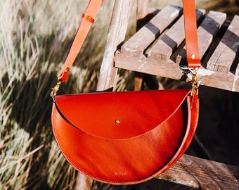 Red leather half moon shoulder bag XL / handmade / crossbody bag / red handbag / red leather shoulder bag / red leather cross body bag