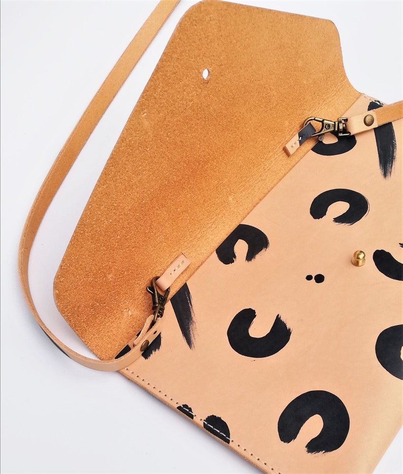 Hand Painted Leopard Shoulder/Clutch Bag / Leopard clutch bag / Leopard shoulder bag / Leather clutch bag / Leather shoulder bag / image 7