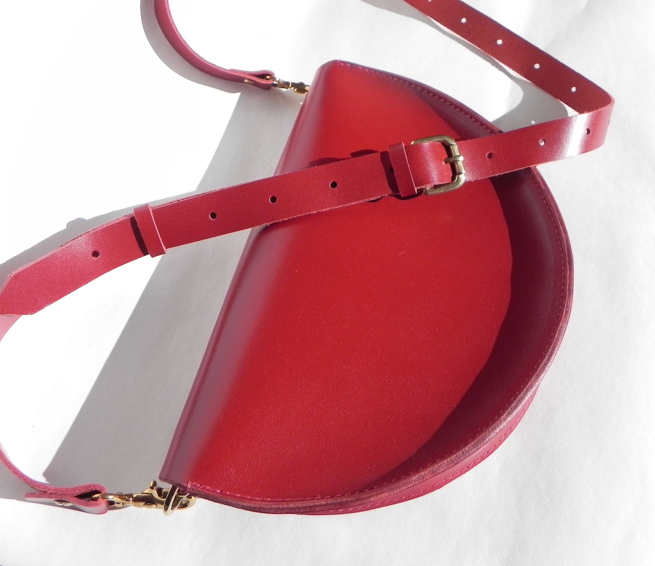 ⭐︎moonHender Scheme hand bag flap S Red Leather Half Moon Shoulder Bag XL / Handmade / Crossbody Bag