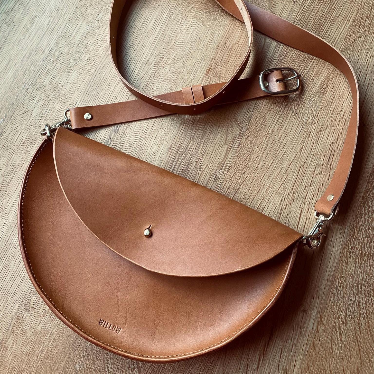 バッグ 00s Real leather half moon shoulder bag Leather Half Moon Shoulder Bag XL / Handmade / Crossbody Bag