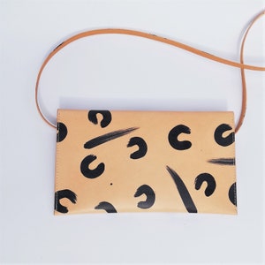 Hand Painted Leopard Shoulder/Clutch Bag / Leopard clutch bag / Leopard shoulder bag / Leather clutch bag / Leather shoulder bag / image 4