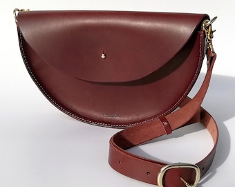 Vintage Half-moon Leather Crossbody Bag: Detachable Strap