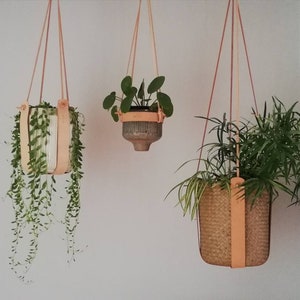 Small leather hanging planter / Indoor hanging planter / Indoor hanging basket / Minimalist hygge decor / Plant holder image 5