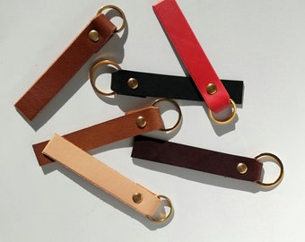 Personalisierter Leder Schlüsselanhänger / personalisierter Schlüsselring / Geschenk für Sie und Ihn / Geschenkideen / Leder Schlüsselanhänger / Leder Loop Taschenanhänger