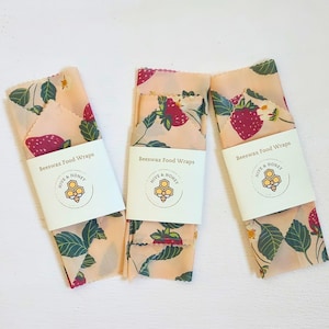 Beeswax Wrap Starter Pack - Reusable Food Wrap - Eco Friendly Gift -  Plastic Free Snack Bag - Strawberries - Compostable