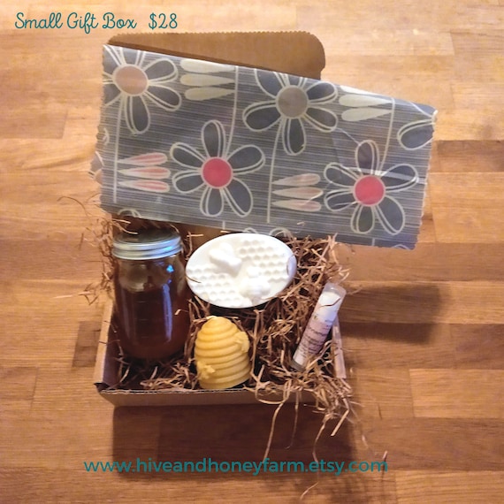 Gift Box - Honey - Beeswax Food Wrap - Soap - Lip Balm - Candle - Honey Sticks