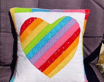 Housse de coussin arc-en-ciel amour coeur