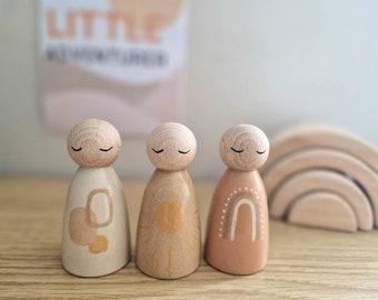 Boho peg dolls, handmade wooden toys, neutral nursery decor ideas, toddler and baby gifts, wooden peg doll