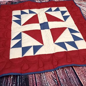 Coperta patchwork di circa 80 x 80 cm, lavabile a 60 gradi.
